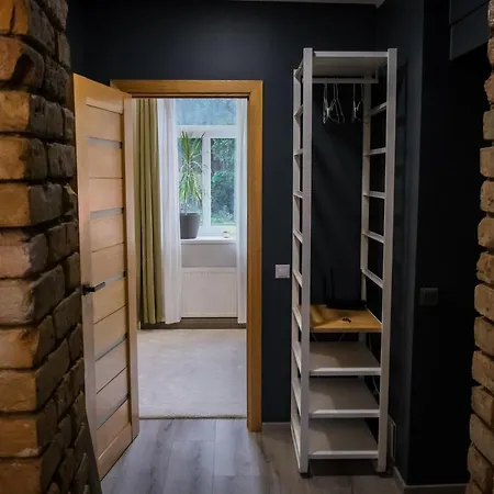 Апартаменты Silti, Atjaunoti Dzivokli Tuvu Centram - 1St Floor Рига Экстерьер фото